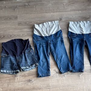 Maternity shorts/capri bundle size medium
